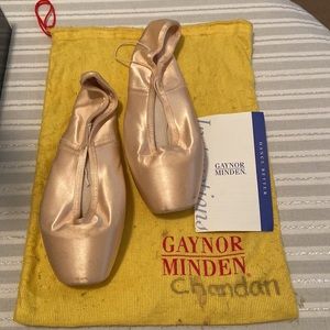 🩰Gaynor Minden Ballet  Pointe Shoes